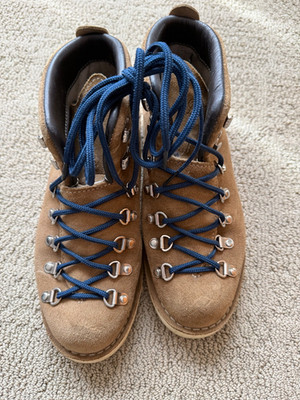 Danner Mountain Light Overton 30868X GoreTex Mens 9EE Tan Suede