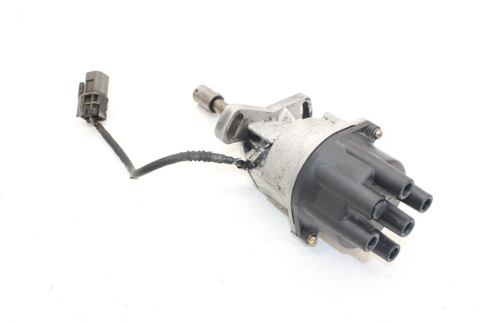90-95 Nissan Pickup D21 Distributor Assembly 2210040F00 - Image 4 of 4