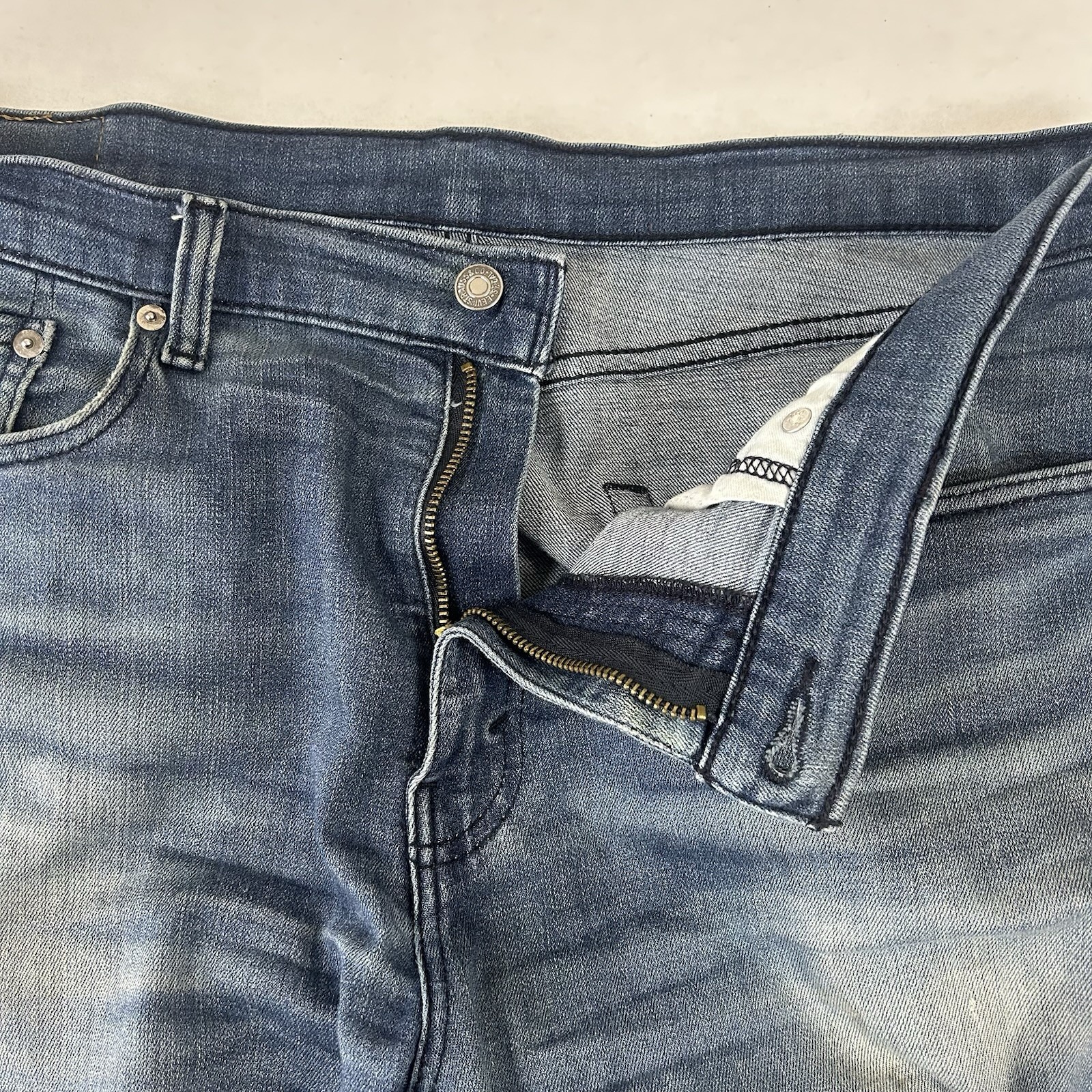 Levi’s Mens 36x32 502 Jeans Blue Taper Fit Leg Stretch Denim Pants