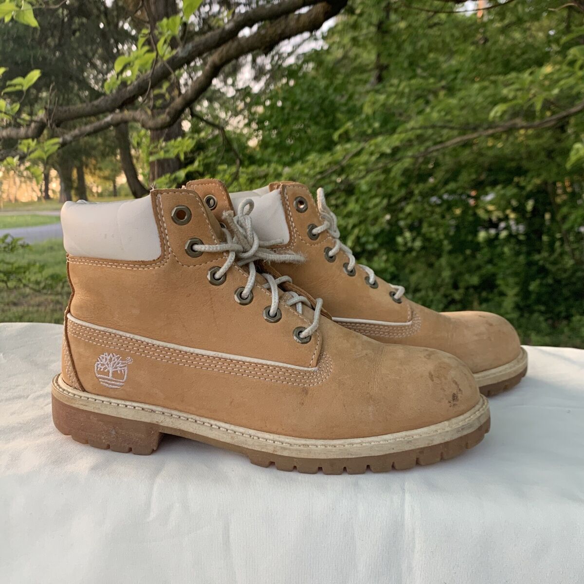 TIMBERLAND Genuine Leather White on Wheat Premium Classic TIMBERLAND Genuine Leather White on Wheat Premium Classic