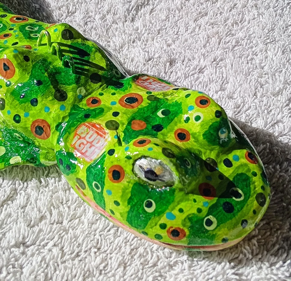 Rana toro articulada 15,5" L. tallada y pintada por mí James Mead Foto 2 de 4