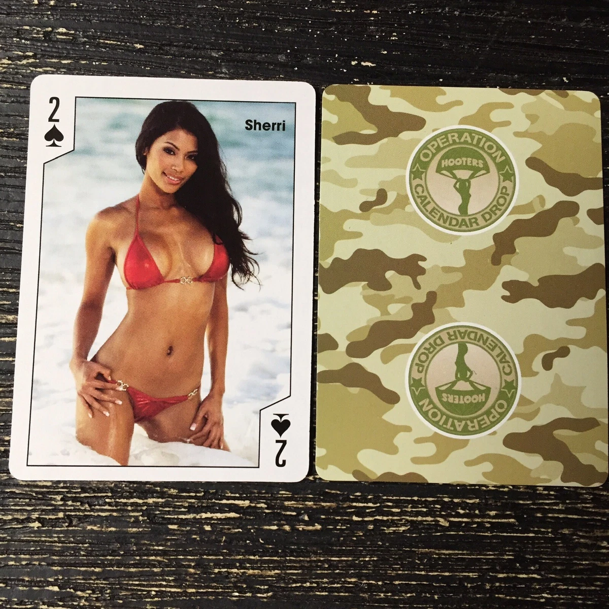 Hooters Calendar Girls Pin Up Sherri Single Swap Playing Card P135 eBay kone 1200x1200 Voksen billede Hooters Calendar Girls Pin Up Sherri Single Swap Playing Card P135 eBay
