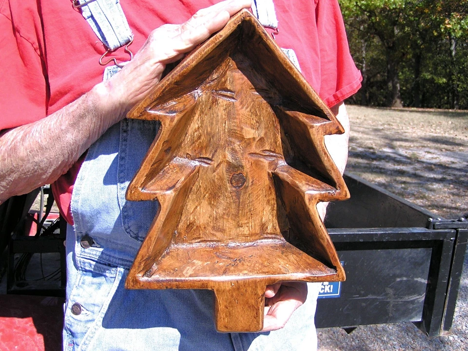 Hand carved wooden Tree shaped dough bowl 2976 - Image 2 of 4