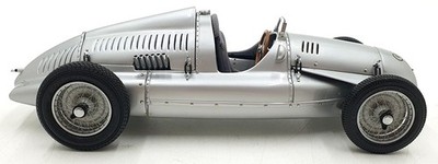 CMC 1/18 Scale Auto Union Type D 1938 M-027 Engine cover paint
