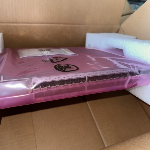 7250 IXR-e 24SFP+ 8SFP28 2QSFP28 GNSS - Picture 10 of 10