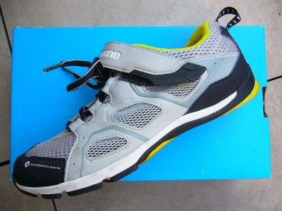 Shimano Radsport Schuhe Gr. 43 mit Karton