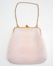 VTG White/Ivory Beaded Kiss Lock Gold Chain Handle Evening Bag Satin Lining