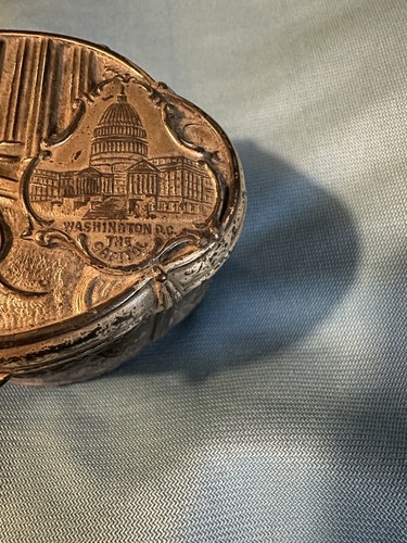 1878 Washington DC “The Capitol” Souvenir Small Jewelry Or Trinket Metal Keeper - 第 2/9 張圖片
