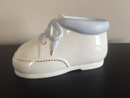 Lenox My Little Boy Shoe Bank Porcelain Blue Off White w/Stopper Gold Trim - Picture 2 of 5