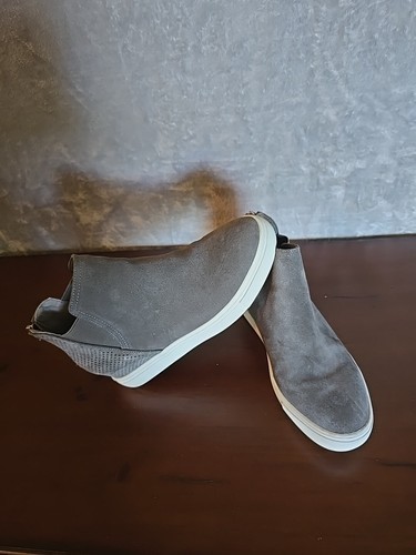 INC International Concepts Women's Tayla Suede Low Top Slip On, Grey, Size 7.5 M - Imagen 3 de 7