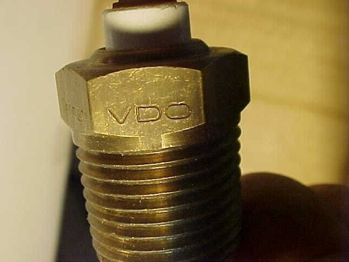 VDO WATER TEMPERATURE SENDER 120°C - 1/2-14NPTF PART # 801/1/10 - Picture 2 of 7