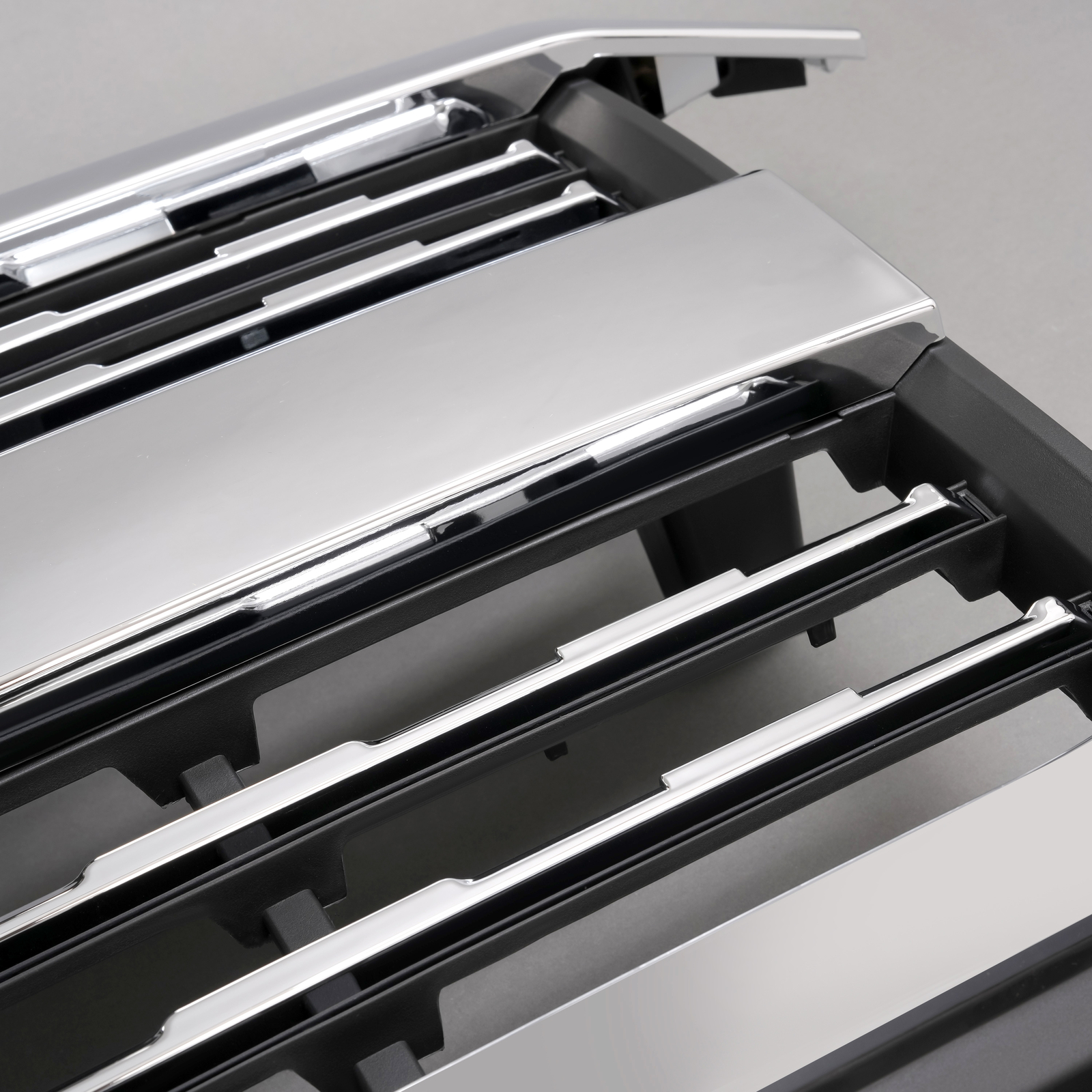 Front Upper Grille Assembly Chrome For Chevy Silverado 2500 HD 3500 HD 2015-2019