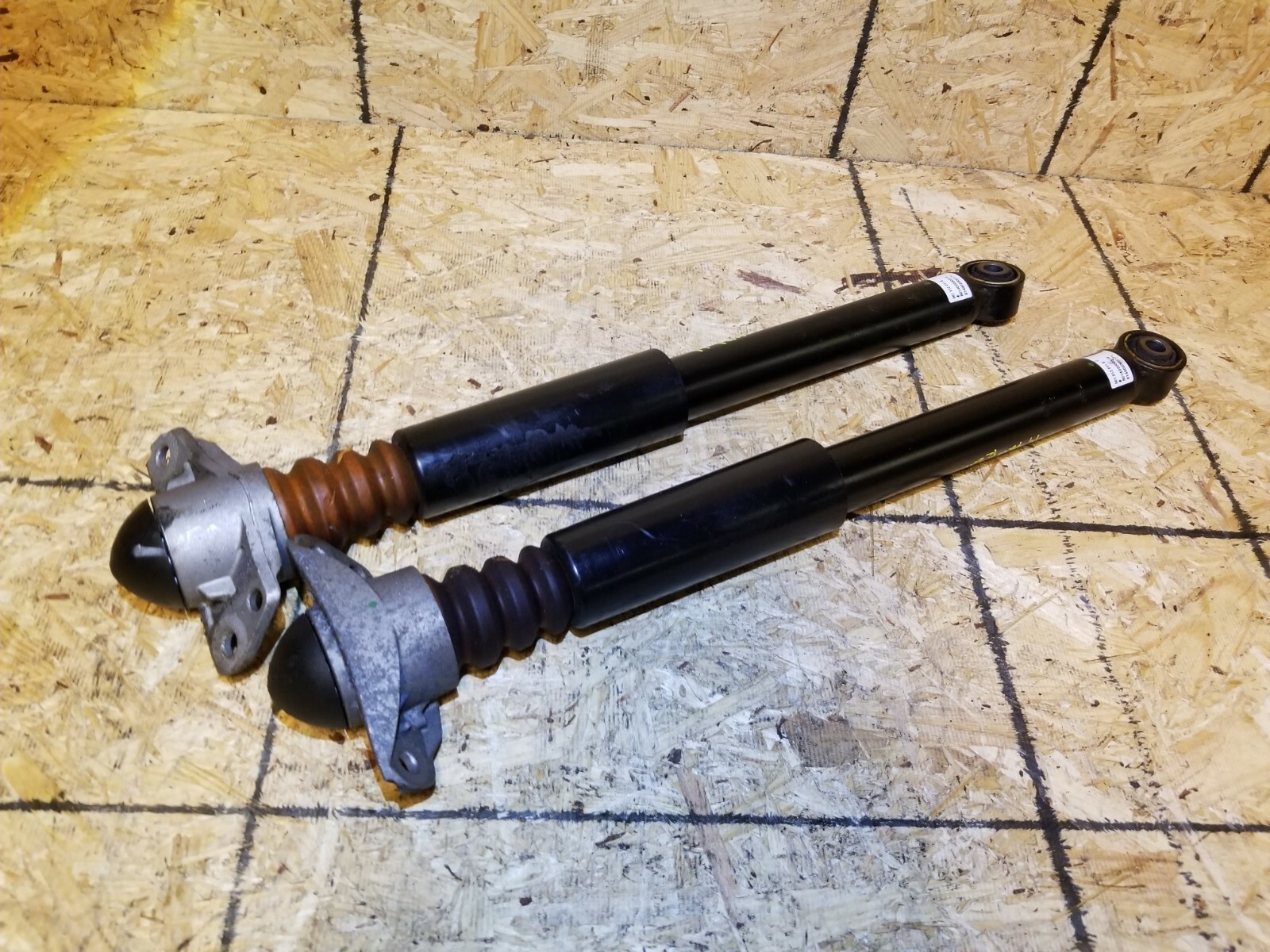 10 11 12 13 14 VW PASSAT REAR SHOCK STRUT ABSORBER (PAIR) OEM 41K eBay