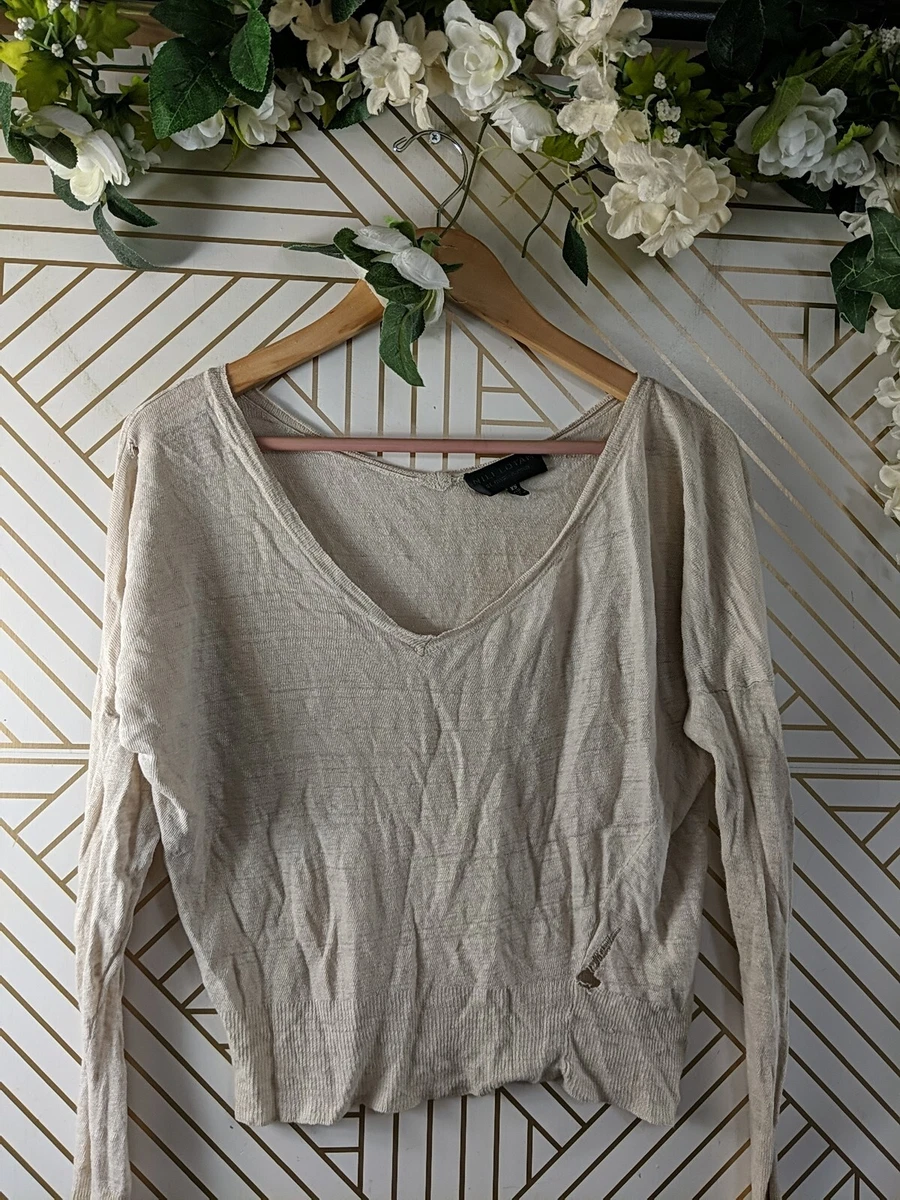 Thin top cream sweater