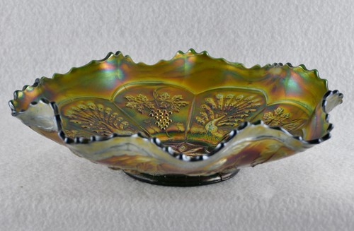 Fenton Peacock & Grape Carnival Glass Green Crimped Edge Bowl (9" Dia) - Picture 5 of 6