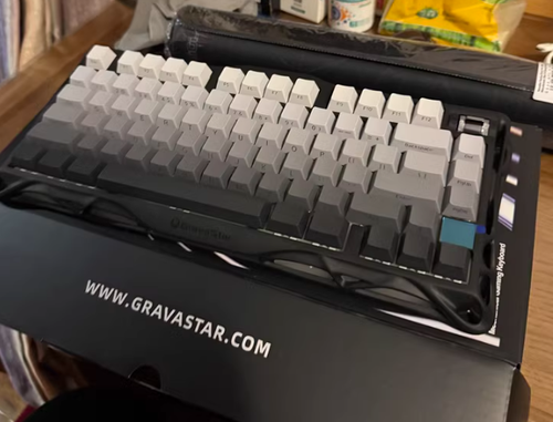 Klawiatury do gier GravaStar Mercury K1 75% Bezprzewodowa mechaniczna ładowarka GravaStar - Zdjęcie 2 z 6