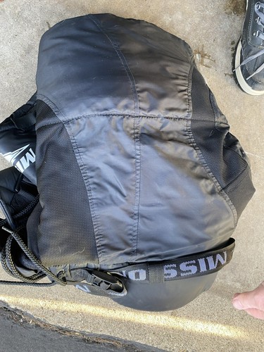 Mission Padded Hockey Pants Size Medium Black Barely Used - Picture 3 of 8