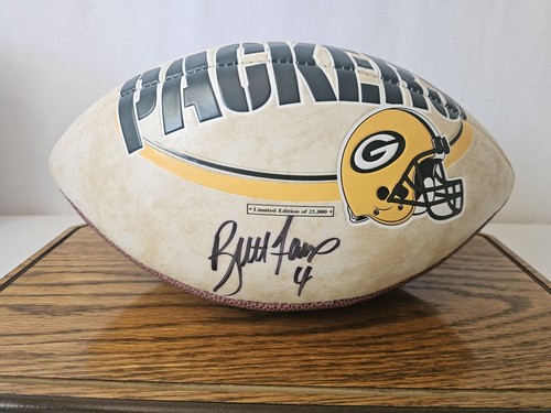 Brett Favre Autographed Greenbay Packers Limited Edition Football In Glass Case - Picture 2 of 11