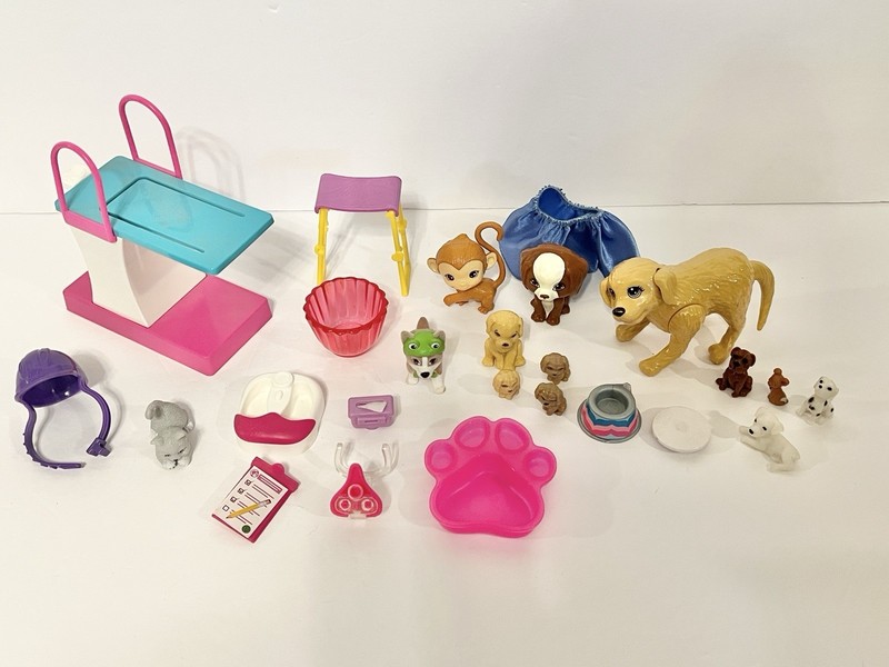 Barbie Pet Vet Clinic Accessories Dogs Puppies Golden Retriever Mom Animal Pets