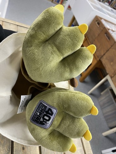 Disney Parks Yoda Star Wars 40. Imperium schlägt zurück Plüschtier Puppe 17 Zoll - Bild 4 von 5