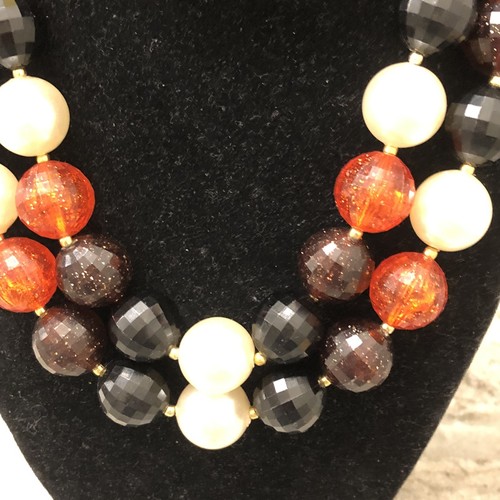 Collana vintage di perle finte, arancioni e nere sfaccettate 16" - Foto 3 di 7