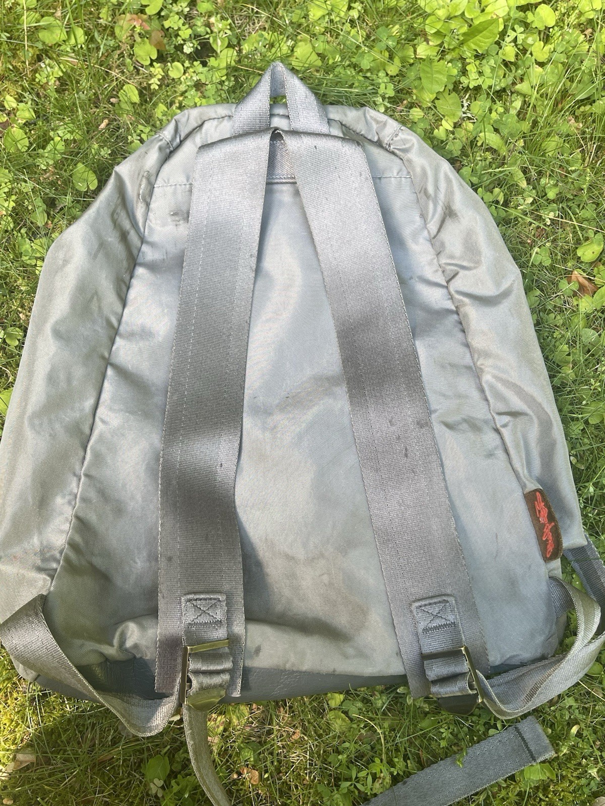 camel leather shoulder backpack Thread 01 CHOOSE PRODUCT COLORs:Red/ Silver Louis Vuitton Sells $1,590 Available in a vibrant Live Bait Net