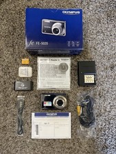 Olympus FE-5020 12MP Digital Camera w/Box Bat...