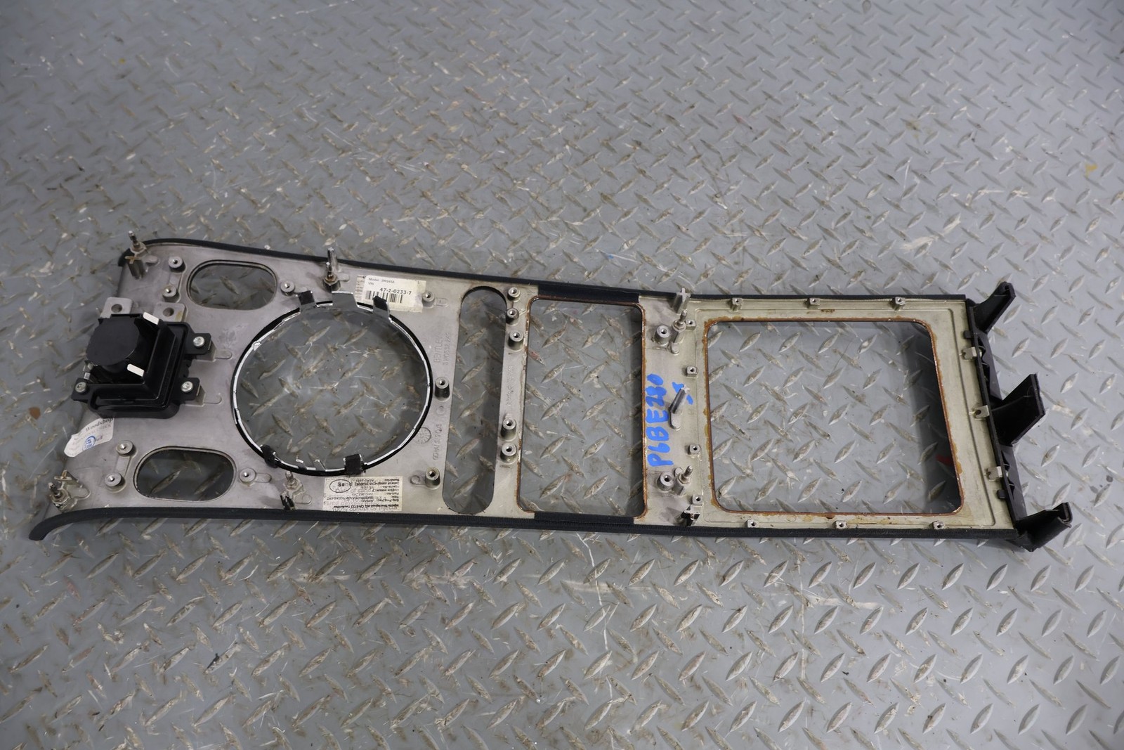 Bentley Flying Spur 2006-2012 Front Upper Consoles Set