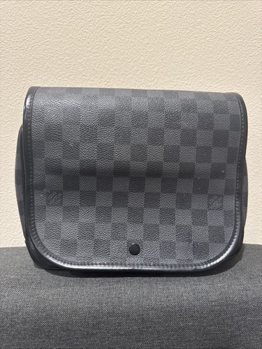 Louis Vuitton Damier Graphite Hanging Toiletry Kit