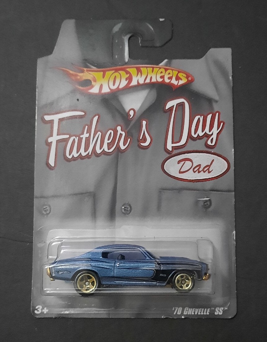 2009 HOT WHEELS-KMART EXCLUSIVE-FATHER'S DAY- '70 CHEVELLE SS-IN GOOD CONDITION