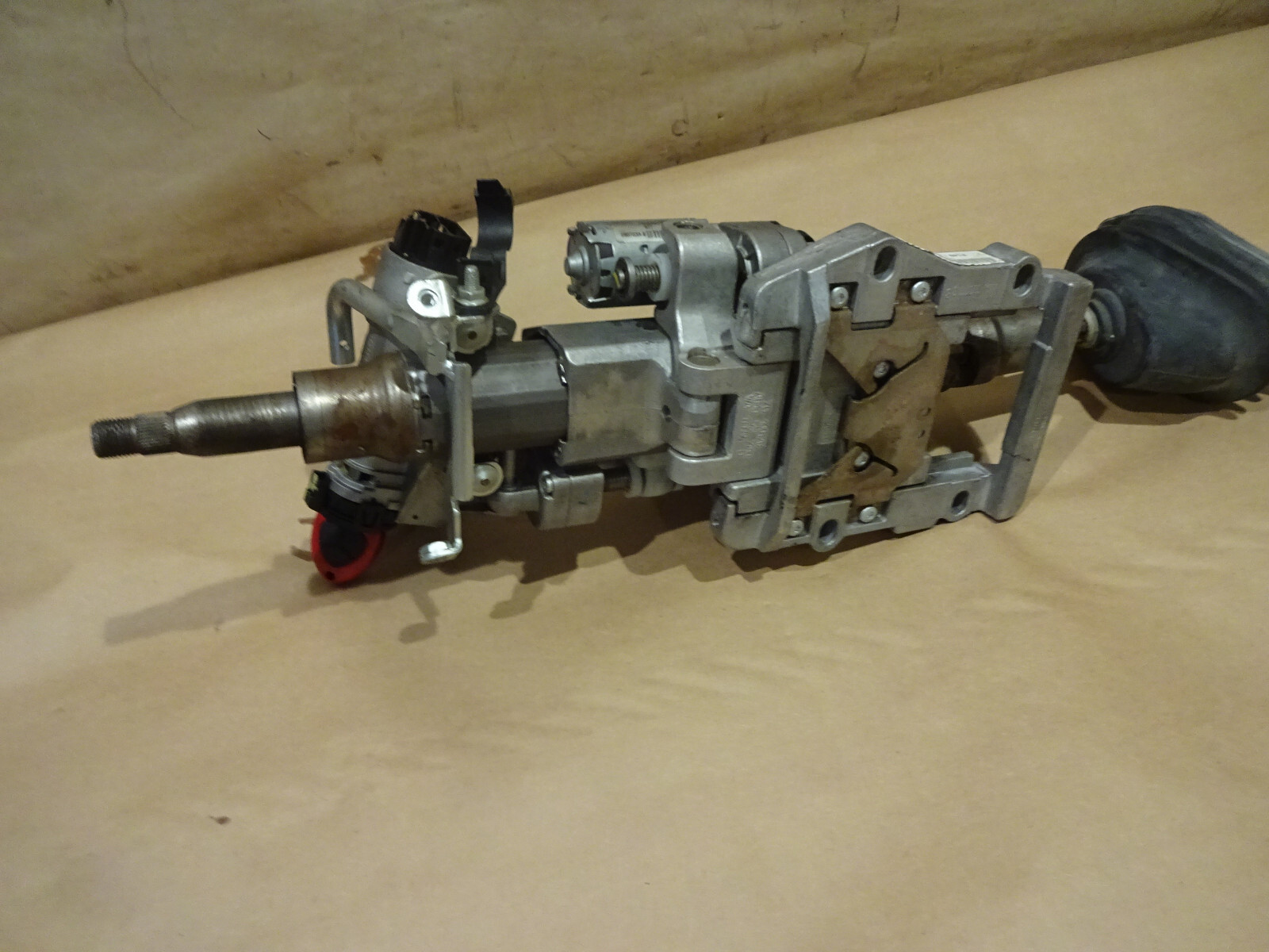 Ferrari California - Steering Column Assembly With Key - P/N 236210