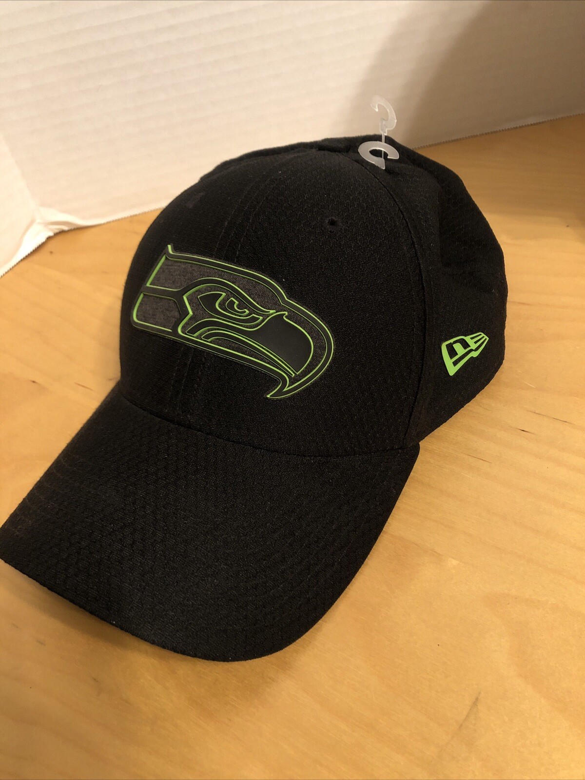 New Era NFL Seattle Seahawks Black Green Fitted Hat Cap Size S-M