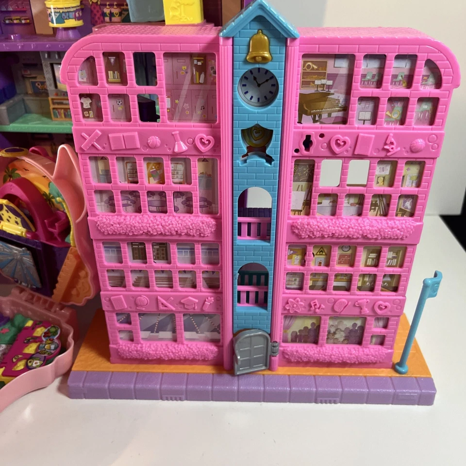 Polly Pocket Compacts Lot Dolls Clothes Playsets Mega Mall Middle School - Image 4 of 4