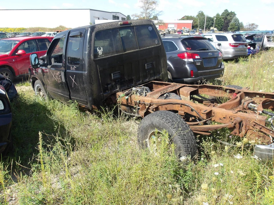 Used Engine Complete Assembly fits: 2002 Ford Ford f250sd pickup 6.8L VIN S 8th - Imagem 3 de 4