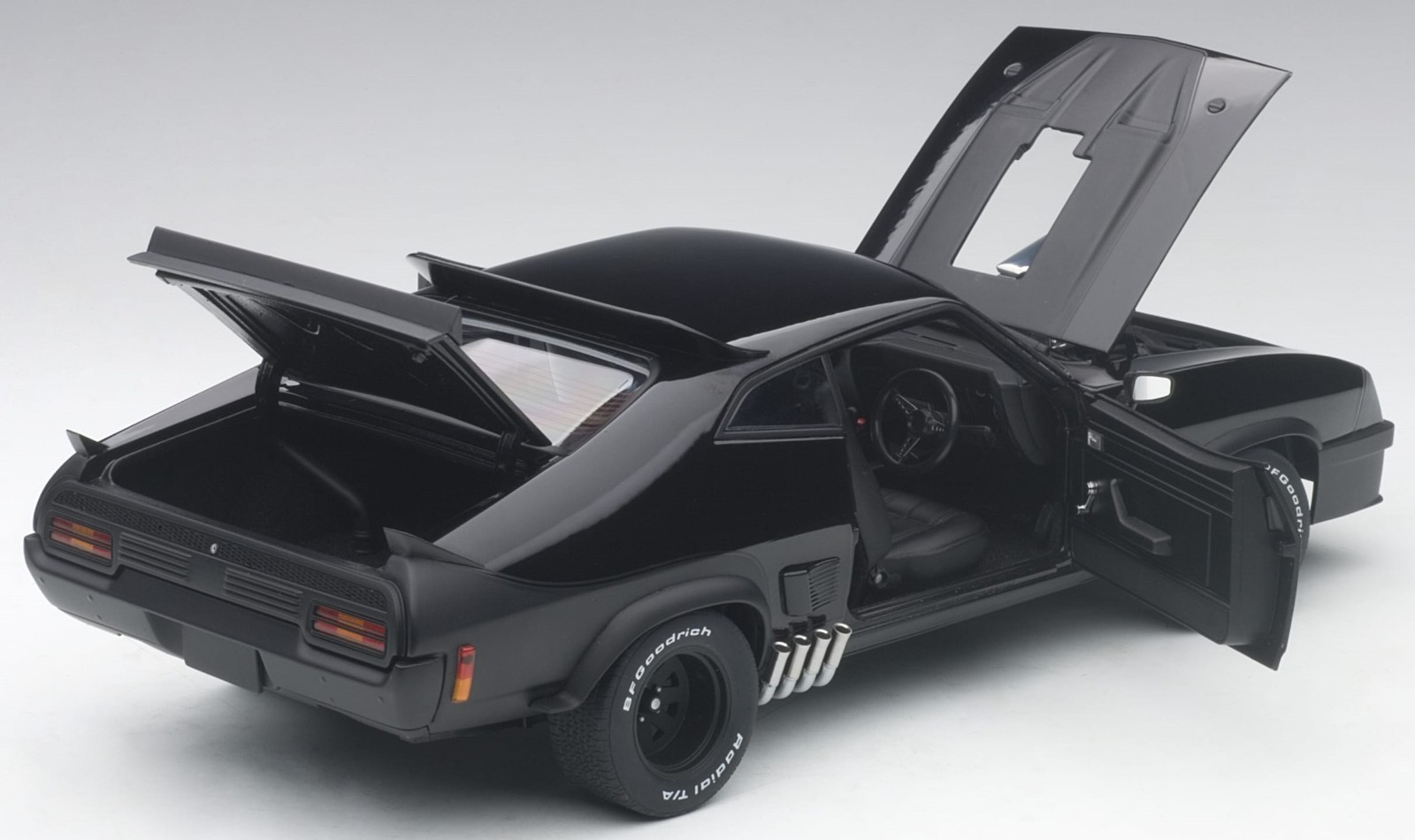 AUTOart Ford XB Falcon Tuned Version Black Interceptor 72775