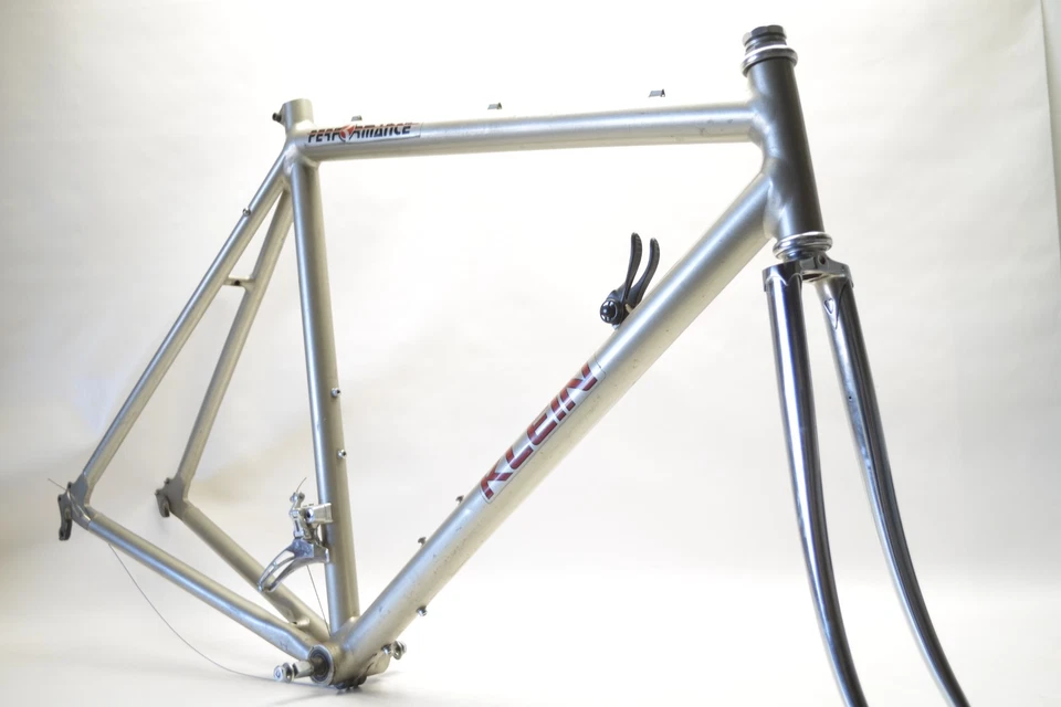 1984 KLEIN PERFORMANCE  700c WHEEL BICYCLE 58 CM TOURING FRAME FORK EXTRAS 126MM - Image 2 of 4