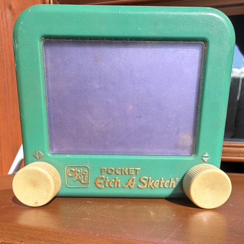 Ohio Art Pocket Etch A Sketch Green Drawing Toy 1999 MPN 1J1199