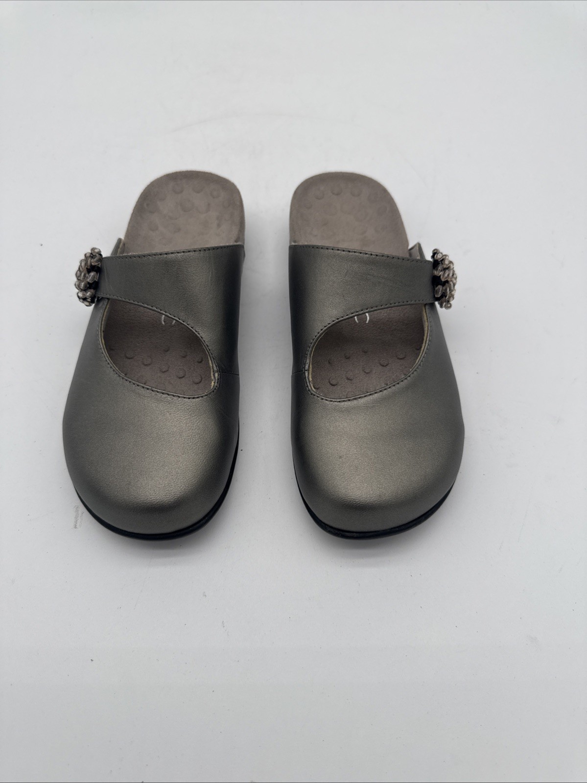 Vionic Joan Gray Slip On Comfort Shoes for Women Size 6