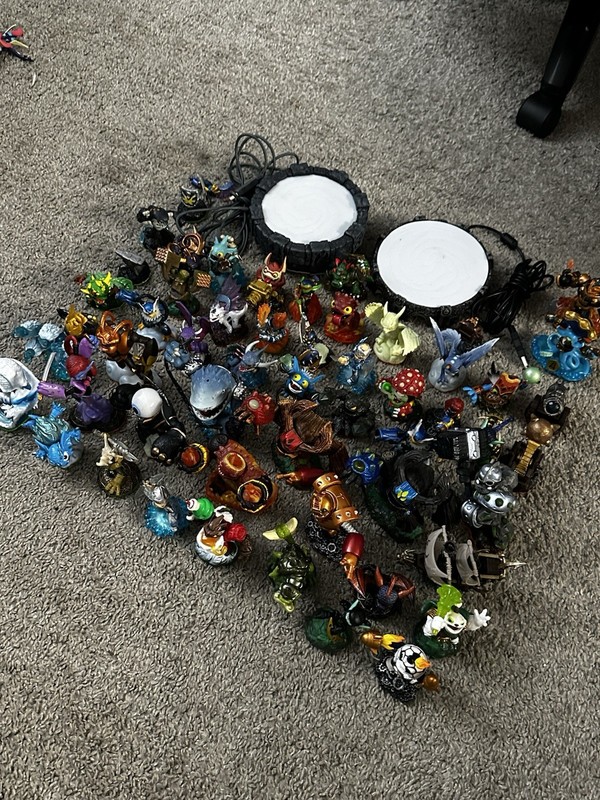 Skylanders Huge Lot 50+ Figures Portal of Power Giants Spyro's Adventure RARE