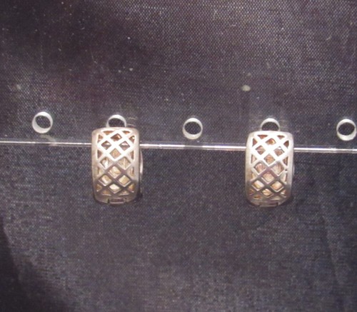 Silberton kleiner offener Schnitt vorne & massiv hinten 1/2" Ohrringe