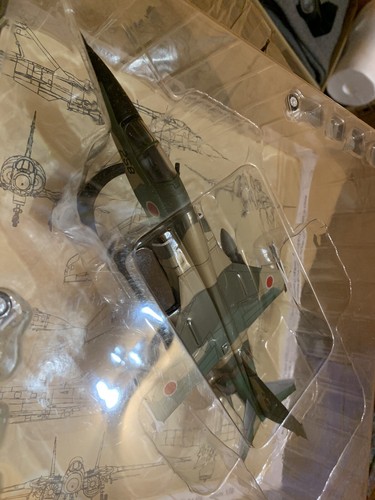 Avion Japonais MITSUBISHI F-1 ALTAYA 1:72 NEUF Chasseur Bombardier - Foto 12 di 15