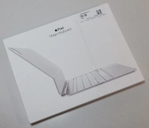 OPEN BOX  Apple Magic Keyboard Case iPad Pro 11" - M4 M5 - White A2975 MWR03LL/A