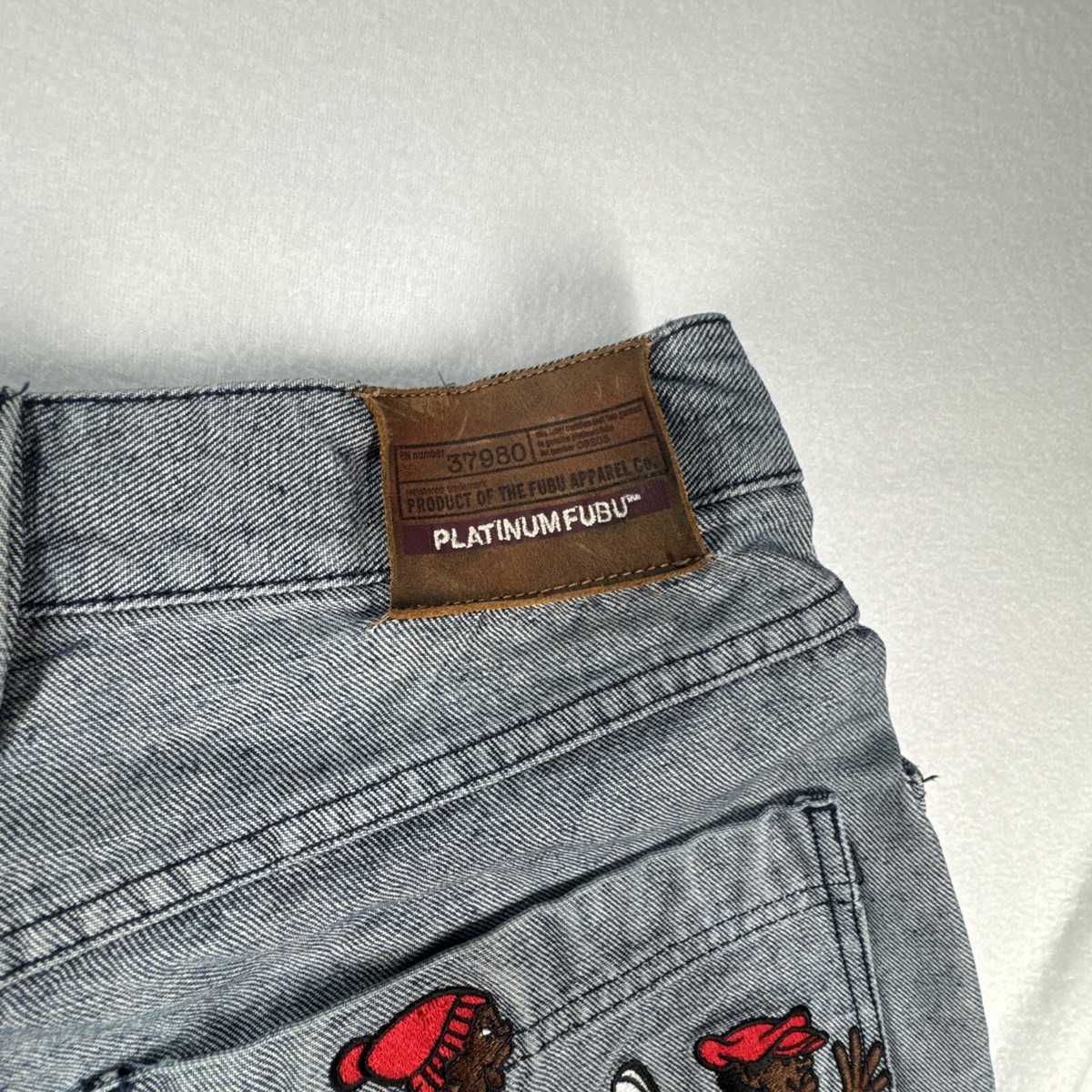 VTG FUBU Platinumfubu Jeans Mens 36x30 (act. 32x30) Fat VTG FUBU Platinumfubu Jeans Mens 36x30 (act. 32x30) Fat