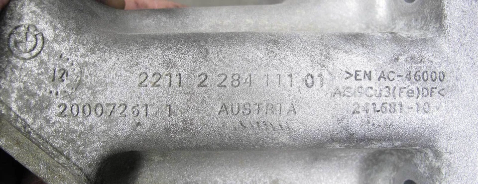 2013-2017 BMW F10 M5 F12 M6 S63N Twin-Turbo V8 Soportes de brazo de suspensión de motor OE Foto 3 de 4