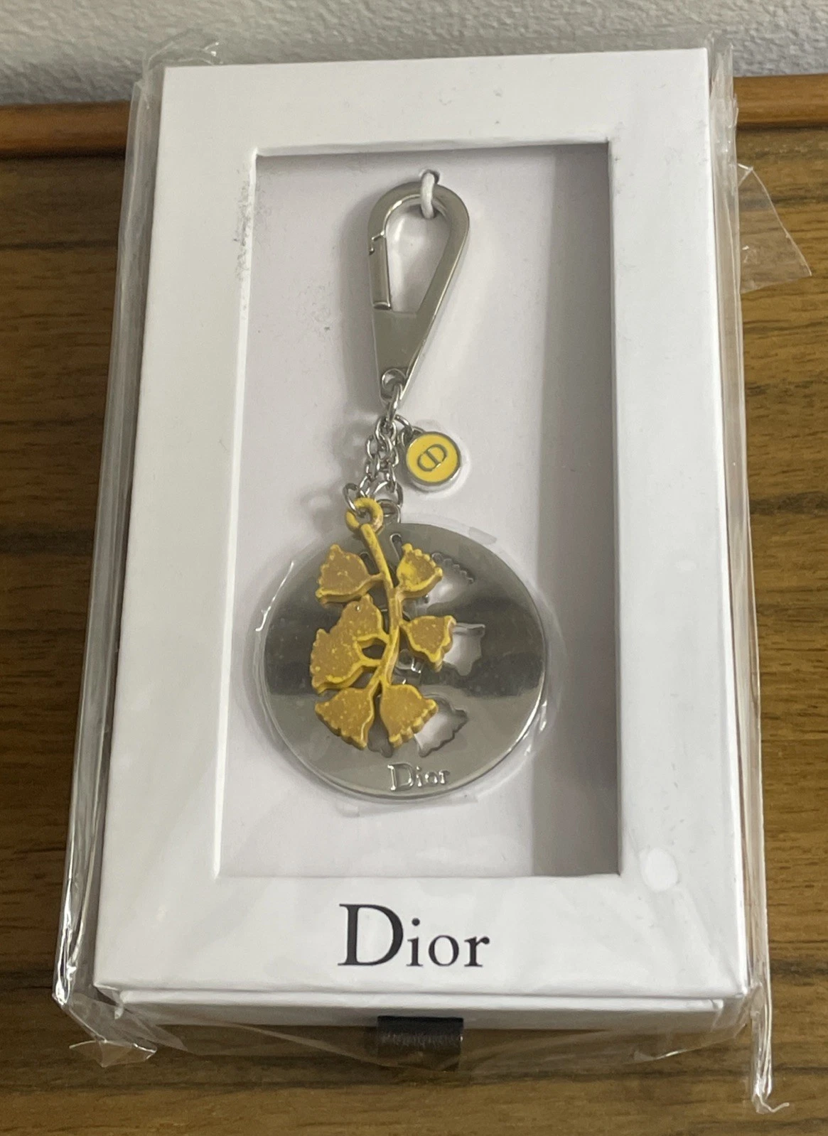 PORTE CLÉS PORTE CLÉS BRELOQUE CHRISTIAN DIOR MUGUET NEUF DANS SA BOÎTE SCELLÉ