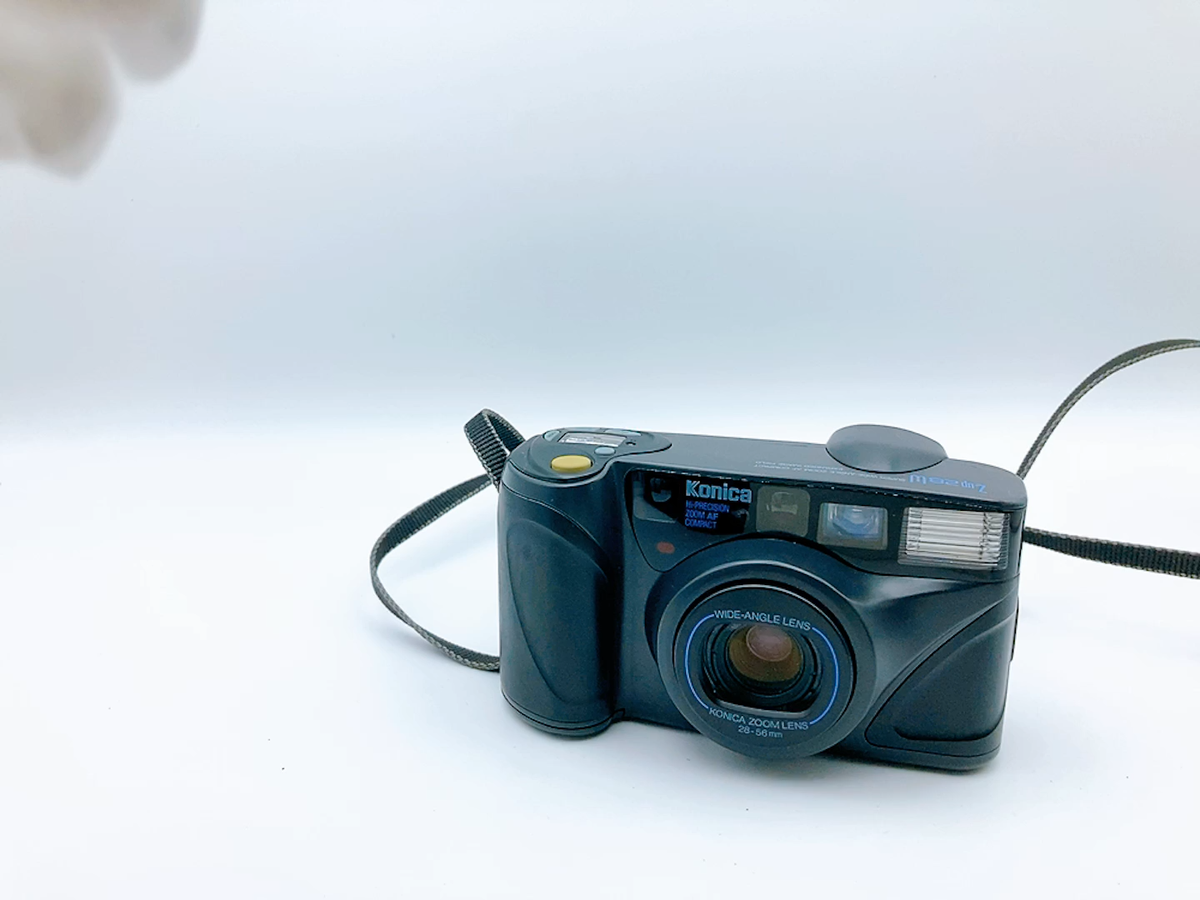 Konica AUTO DATE フィルムカメラ&三脚 コニカ Konica EFJ AUTO DATE HEXANON 36mm F4 35mm コンパクト