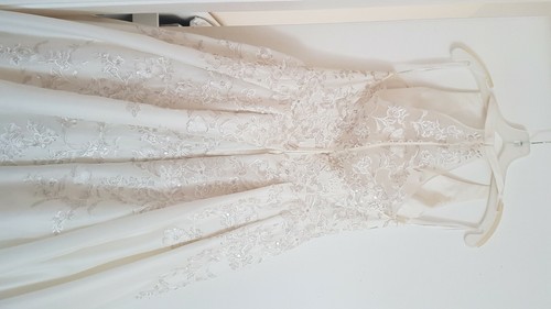 David's bridal ivory wedding dress. size 10 - Picture 10 of 10