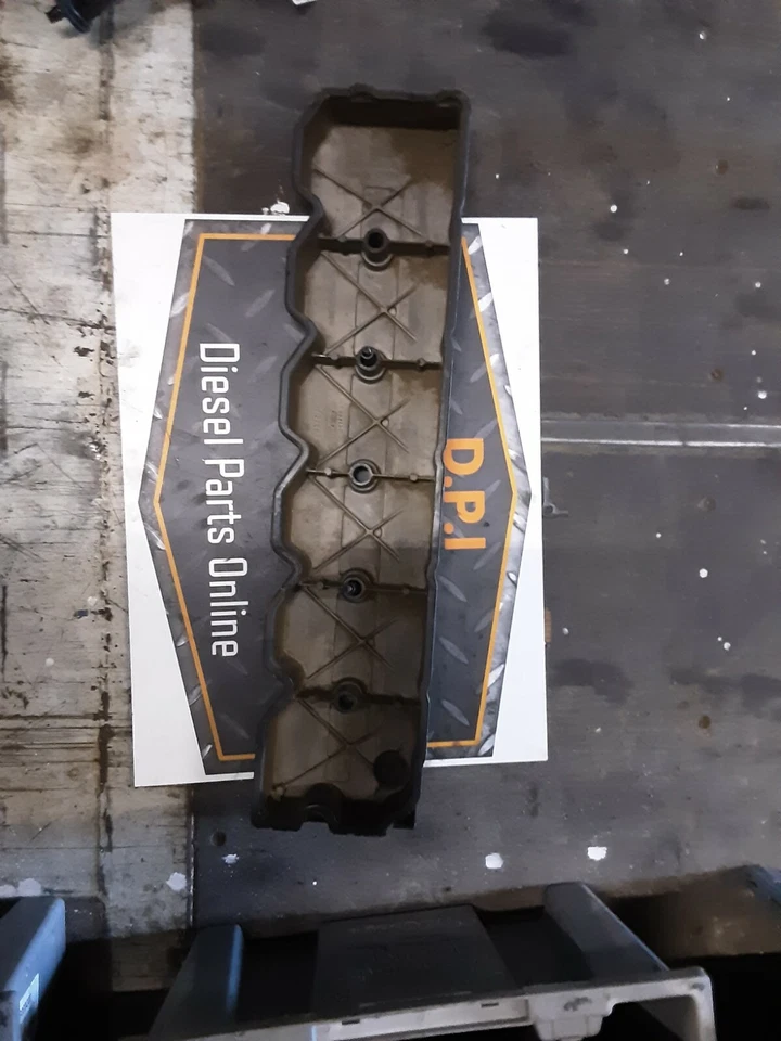 98.5-02 Dodge Ram 24V Cummins diesel valve cover 3937121 - Image 2 of 2