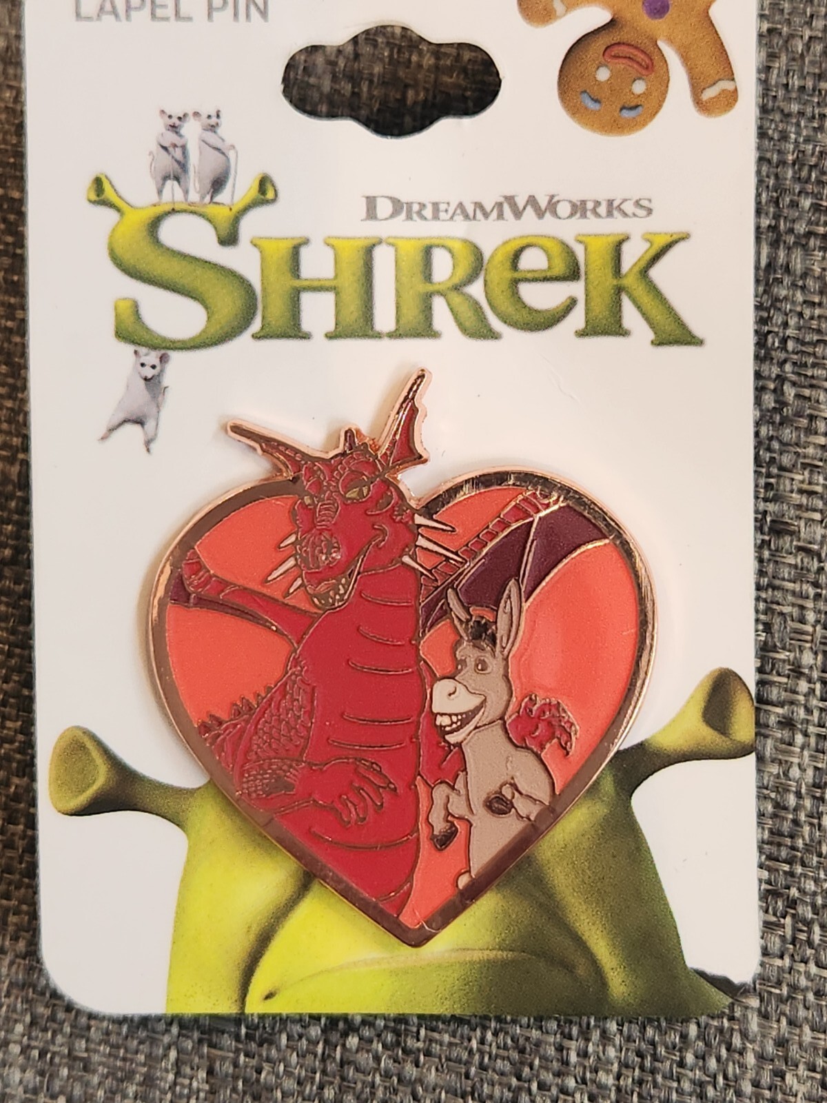 Shrek Enamel Pin Donkey And Dragon Red Heart New Valentines Day Love NEW ON CARD
