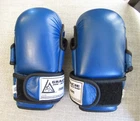 Gracie Jiu Jitsu 5.5 oz Sparring MMA Gloves - Blue - Medium